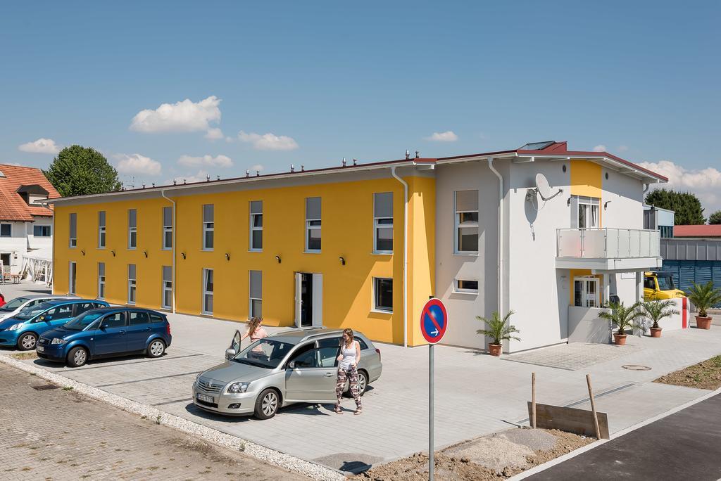 Fairsleep Motel Einstein Erding Esterno foto